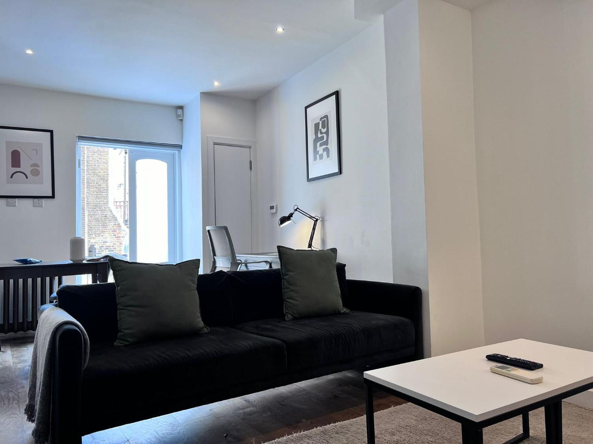 Luxury 2-Bedroom Flat In Camden Лондон Экстерьер фото